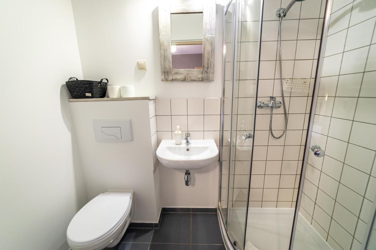 Gosciniec Szuwary Apartment ครูติน ภายนอก รูปภาพ